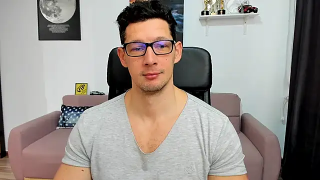 BrutusK08 online show from January 17, 8:18 am