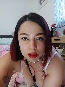Snapshot of Lia_Roxx chatting on May 15, 6:17 pm Lia Roxx online show from May 15, 6:17 pm