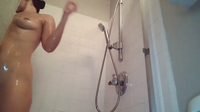 Tipsy Toes Daisy online show from February 18, 6:15 am