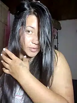 Snapshot of KATYGONZALEZ chatting on July 11, 12:33 am KATYGONZALEZ online show from July 11, 12:33 am