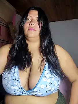 KATYGONZALEZ online show from May 18, 10:36 pm
