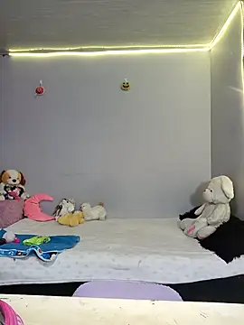 Snapshot of KATYGONZALEZ chatting on March 17, 12:32 am KATYGONZALEZ online show from March 17, 12:32 am