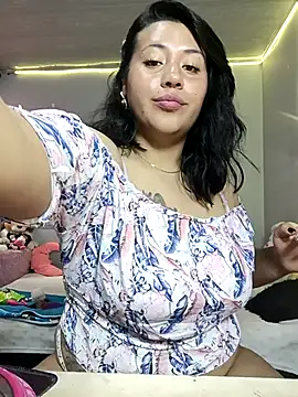 Snapshot of KATYGONZALEZ chatting on March 13, 9:05 pm KATYGONZALEZ online show from March 13, 9:05 pm