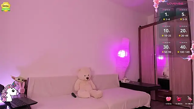 Snapshot of EvaUniporn chatting on March 16, 4:10 pm EvaUniporn online show from March 16, 4:10 pm