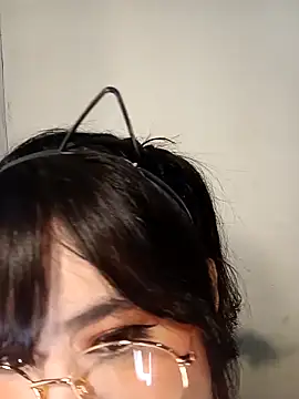 Chall mee online show from December 15, 3:51 pm