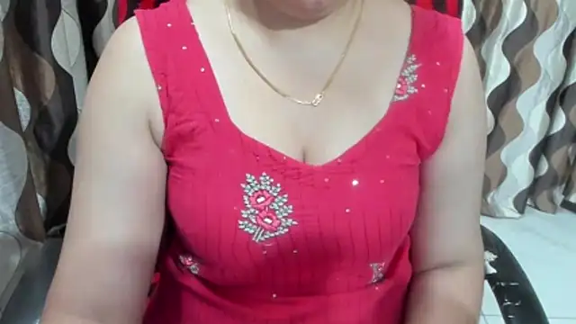 Snapshot of Kaur_Jannat chatting on October 29, 6:51 pm Kaur Jannat online show from October 29, 6:51 pm