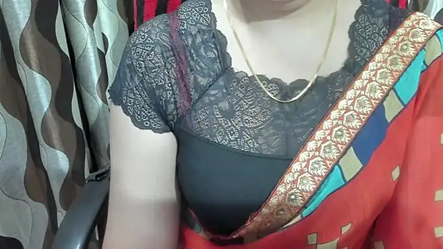 Snapshot of Kaur_Jannat chatting on November 4, 6:01 pm Kaur Jannat online show from November 4, 6:01 pm