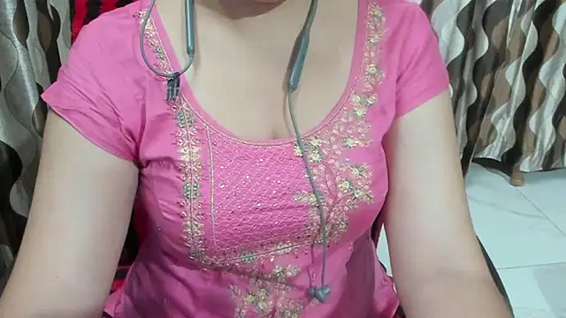 Snapshot of Kaur_Jannat chatting on September 30, 6:25 pm Kaur Jannat online show from September 30, 6:25 pm