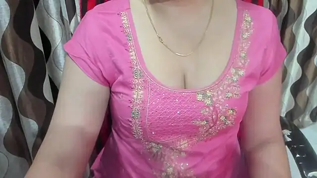 Snapshot of Kaur_Jannat chatting on December 1, 7:48 pm Kaur Jannat online show from December 1, 7:48 pm