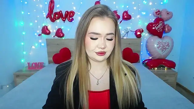 StacyYellig online show from February 14, 9:10 pm