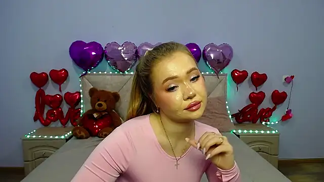 StacyYellig online show from March 6, 8:16 pm