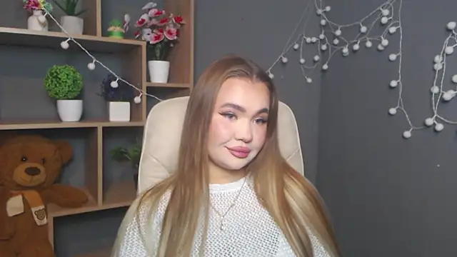 StacyYellig online show from February 7, 10:18 pm