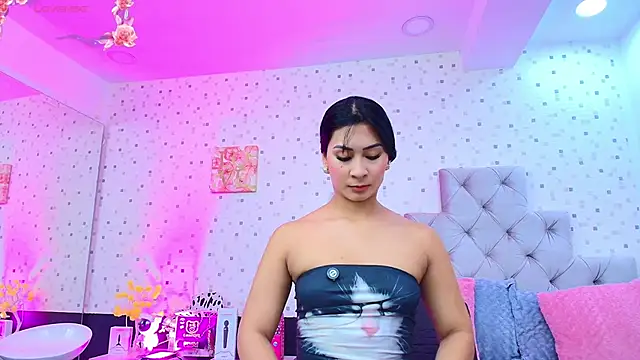 JulietaReyess online show from March 4, 11:40 am