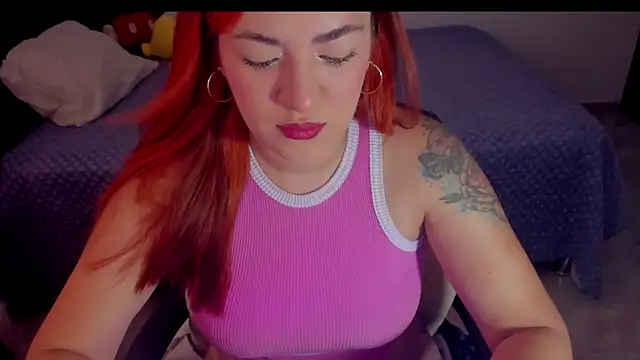 eva  xox online show from April 7, 7:15 pm