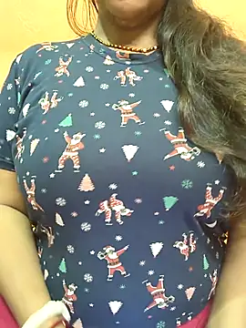 CUTE SOPHIA- online show from January 15, 12:03 am