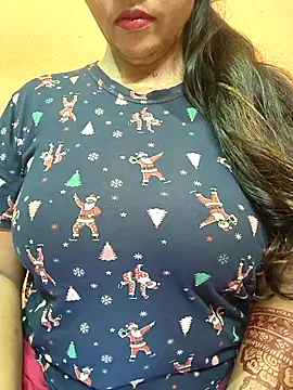 CUTE SOPHIA- online show from April 10, 1:01 am