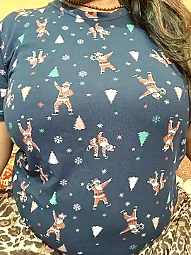 Snapshot of CUTE_SOPHIA- chatting on October 31, 1:24 am CUTE SOPHIA- online show from October 31, 1:24 am