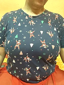 CUTE SOPHIA- online show from June 3, 2:45 am