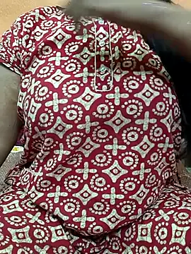 CUTE SOPHIA- online show from February 18, 1:14 am