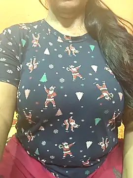 CUTE SOPHIA- online show from April 3, 12:28 am