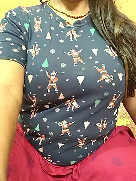 CUTE SOPHIA- online show from February 12, 11:15 pm