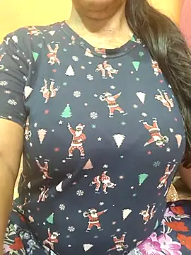 CUTE SOPHIA- online show from April 11, 2:30 am