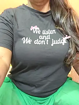 CUTE SOPHIA- online show from March 3, 2:40 am