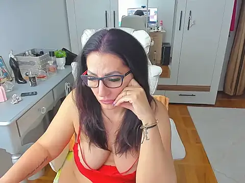 karenncougar online show from March 19, 5:17 pm