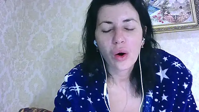 StunnigArt online show from May 2, 1:22 am