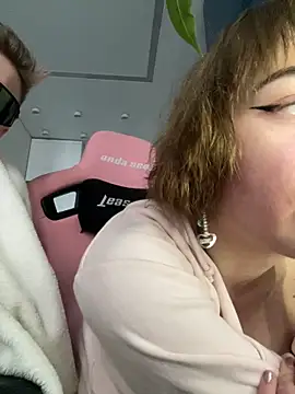 GroteskJane online show from February 6, 2:13 pm