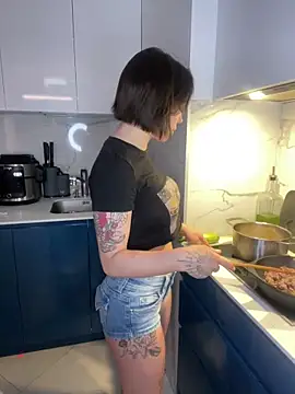 GroteskJane online show from March 27, 9:38 pm