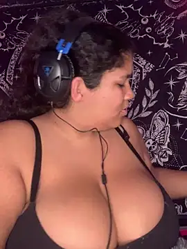 KittyLoroi online show from October 22, 6:13 am