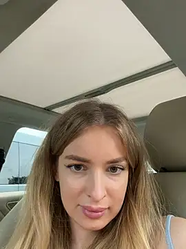 Snapshot of EvieEvans chatting on May 31, 6:09 pm EvieEvans online show from May 31, 6:09 pm