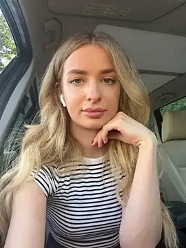 Snapshot of EvieEvans chatting on May 29, 5:08 pm EvieEvans online show from May 29, 5:08 pm