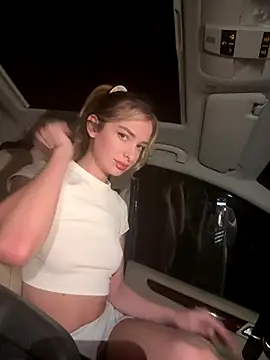 EvieEvans online show from December 5, 9:55 pm