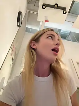 EvieEvans online show from December 13, 4:05 pm