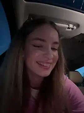 EvieEvans online show from February 8, 5:10 pm