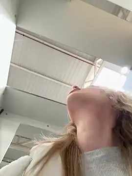 EvieEvans online show from February 19, 3:49 pm