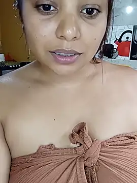 stefanie010 online show from May 14, 6:38 pm
