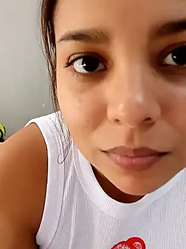 stefanie010 online show from February 22, 5:14 pm