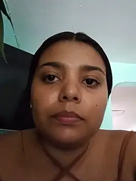 stefanie010 online show from May 27, 6:37 pm