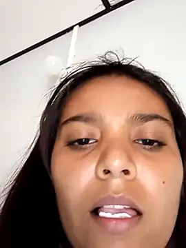 Snapshot of stefanie010 chatting on February 16, 9:49 pm stefanie010 online show from February 16, 9:49 pm