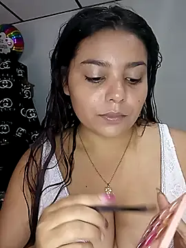 Snapshot of stefanie010 chatting on September 10, 5:34 pm stefanie010 online show from September 10, 5:34 pm