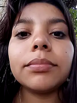 Snapshot of stefanie010 chatting on January 19, 2:49 pm stefanie010 online show from January 19, 2:49 pm