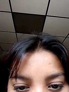 Snapshot of stefanie010 chatting on January 20, 8:18 pm stefanie010 online show from January 20, 8:18 pm