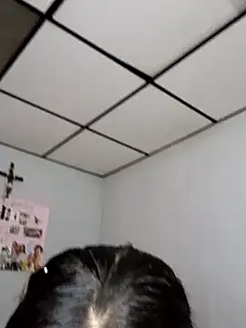 Snapshot of stefanie010 chatting on October 18, 7:27 pm stefanie010 online show from October 18, 7:27 pm