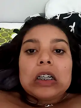 Snapshot of stefanie010 chatting on January 30, 9:14 pm stefanie010 online show from January 30, 9:14 pm