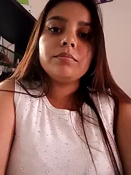 Snapshot of stefanie010 chatting on October 3, 7:37 pm stefanie010 online show from October 3, 7:37 pm