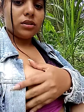 stefanie010 online show from May 10, 4:42 pm
