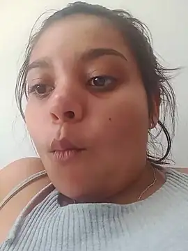 Snapshot of stefanie010 chatting on December 27, 3:48 pm stefanie010 online show from December 27, 3:48 pm